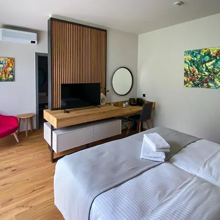 Vista Resort & Club Ξενοδοχείο 4*