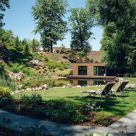 Vista Resort & Club 4*