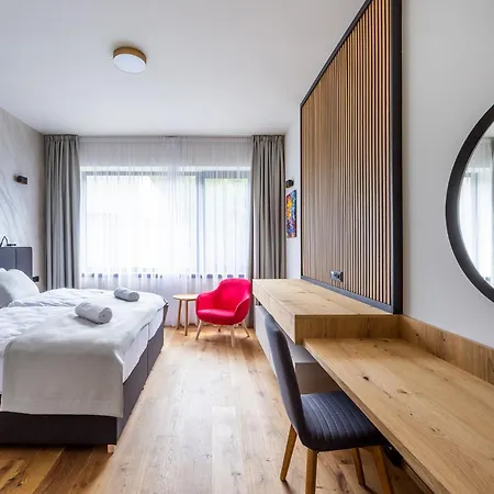Vista & Club 4* Praga