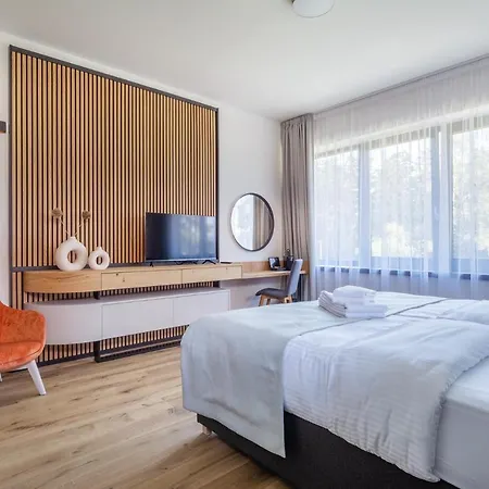 Hotell Vista & Club 4*